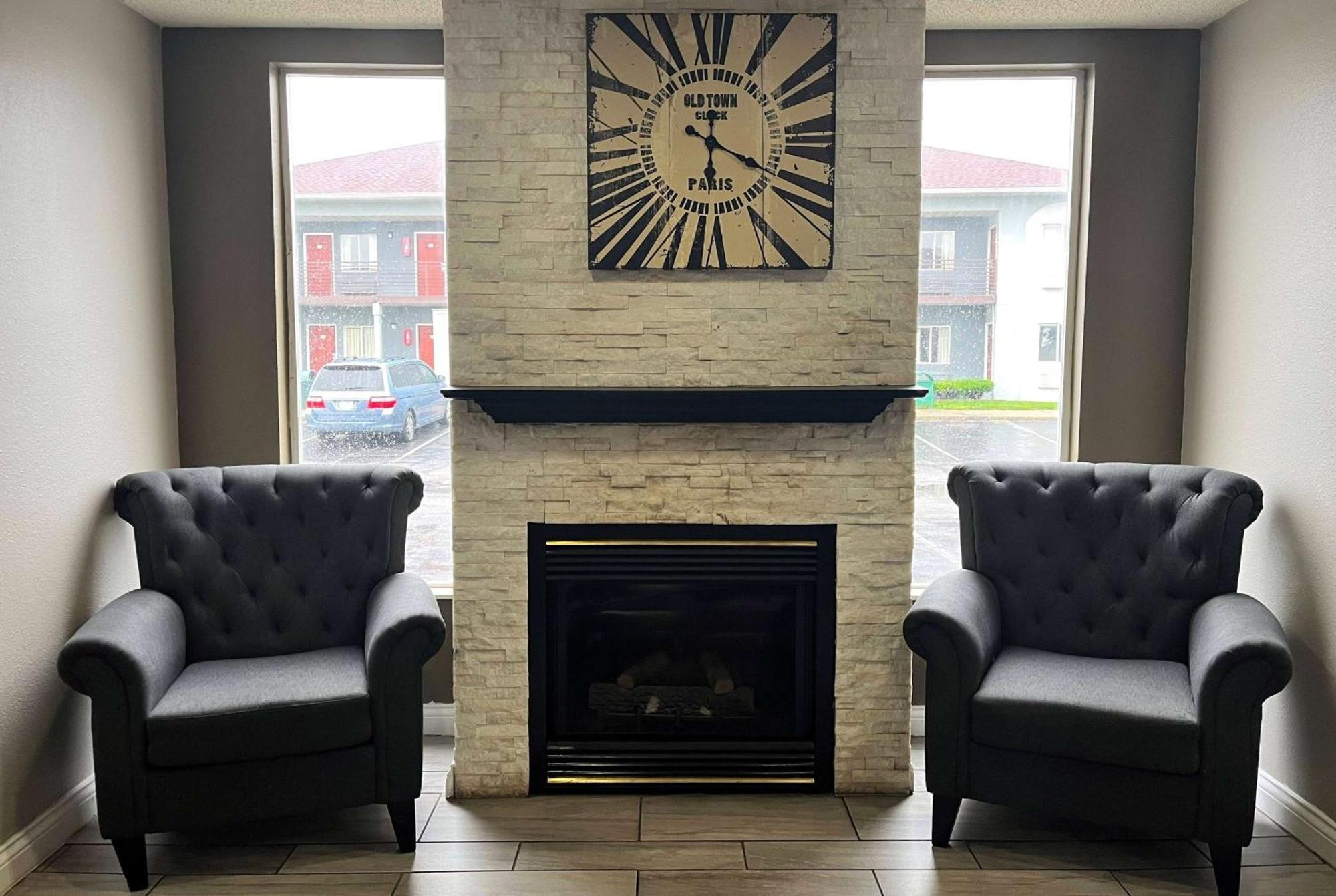 Super 8 By Wyndham Indianapolis/Ne/Castleton Area Ξενοδοχείο Εξωτερικό φωτογραφία