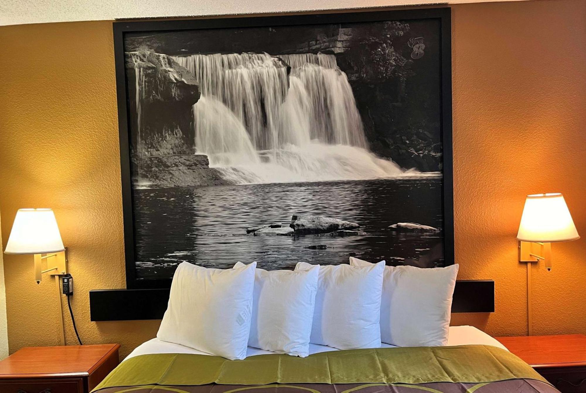 Super 8 By Wyndham Indianapolis/Ne/Castleton Area Ξενοδοχείο Εξωτερικό φωτογραφία