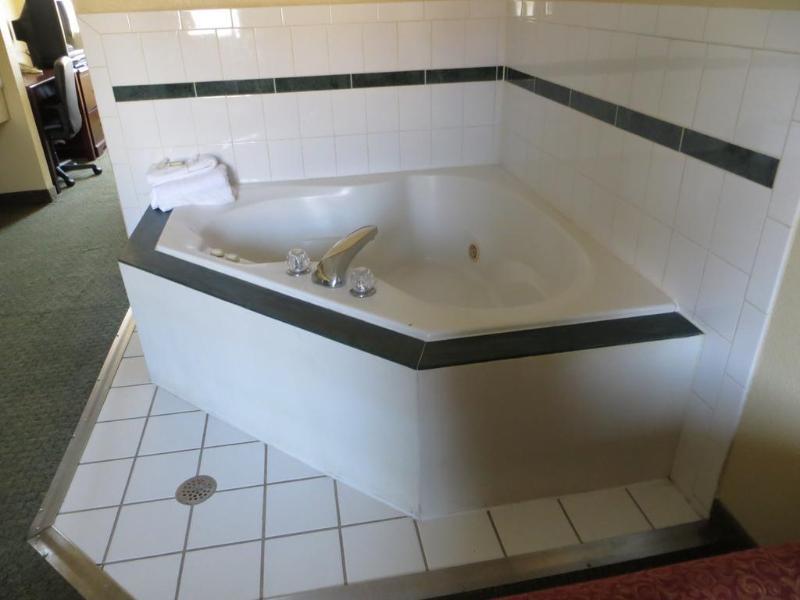 Super 8 By Wyndham Indianapolis/Ne/Castleton Area Ξενοδοχείο Εξωτερικό φωτογραφία