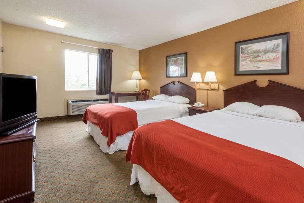 Super 8 By Wyndham Indianapolis/Ne/Castleton Area Ξενοδοχείο Δωμάτιο φωτογραφία