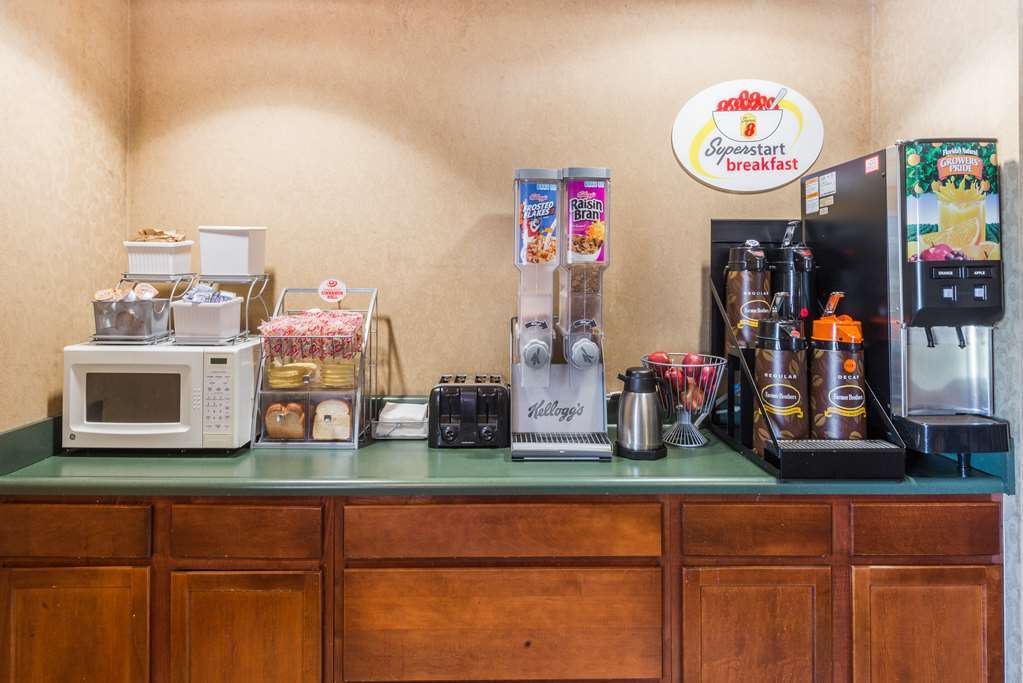 Super 8 By Wyndham Indianapolis/Ne/Castleton Area Ξενοδοχείο Ανέσεις φωτογραφία