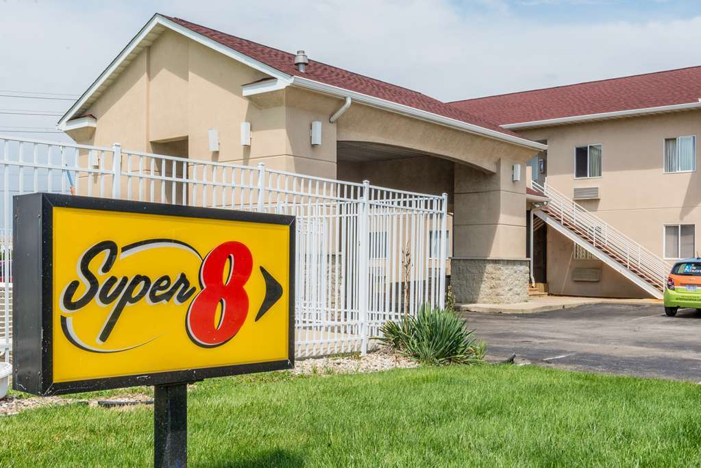 Super 8 By Wyndham Indianapolis/Ne/Castleton Area Ξενοδοχείο Εξωτερικό φωτογραφία